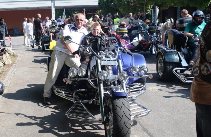 Felsenstein on the road sucht  Trike- und Gespannfahrer