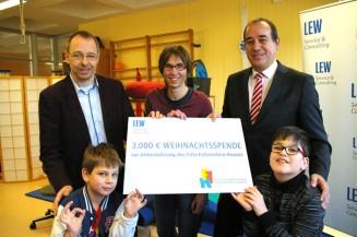 „Spende statt Geschenke“ – LEW Service & Consulting spendet 3000 Euro an unsere Therapieabteilung