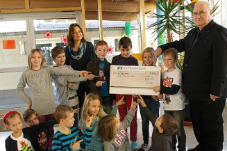 Scheuringer Grundschüler spenden 1000 Euro